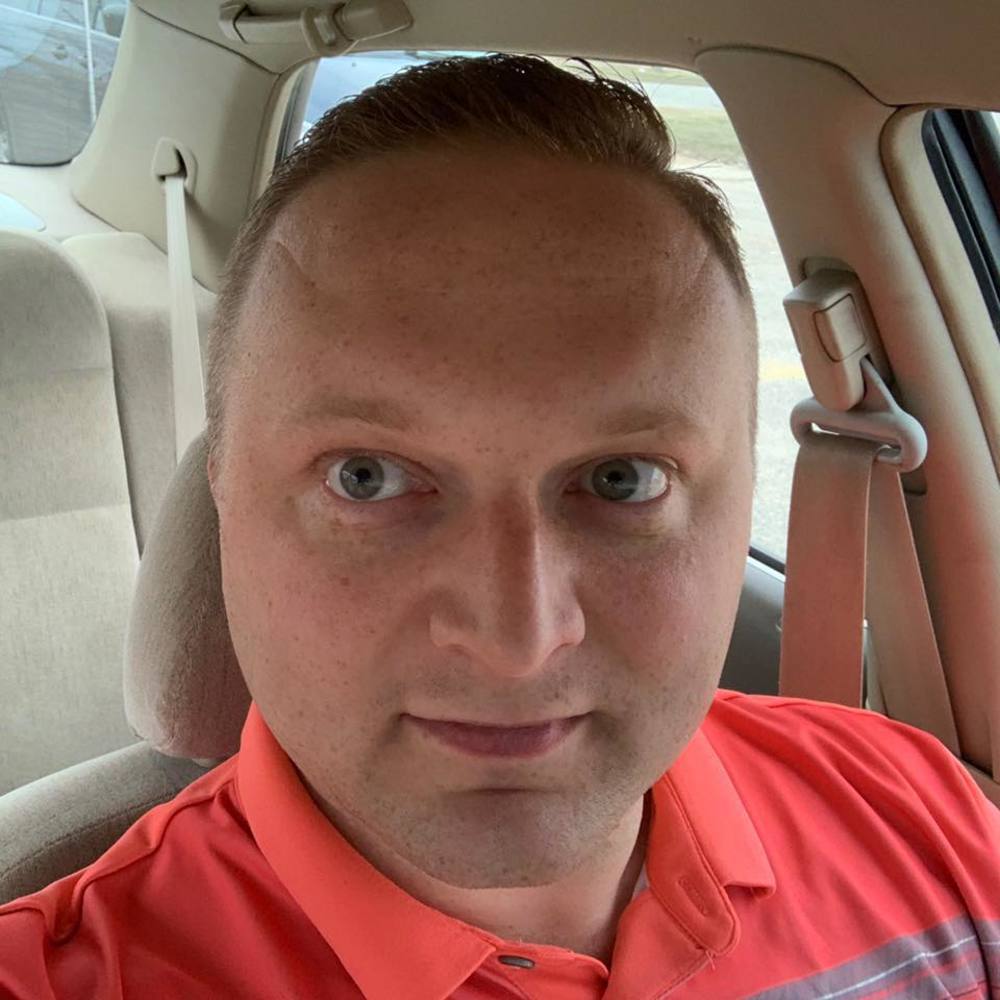 Meet your Posher, Derek